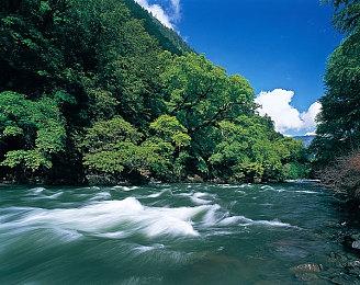 《纪念碑谷3》今日登陆PC＆主机！与诺尔追光启航，探索光影几何之境 